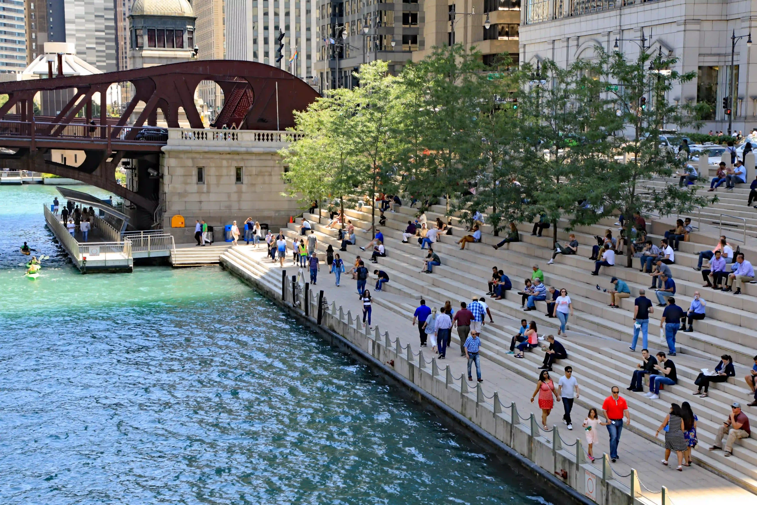Business Hub: Chicago Riverwalk