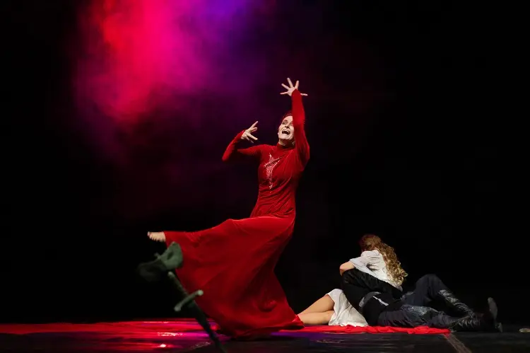 North Shore Center for the Performing Arts